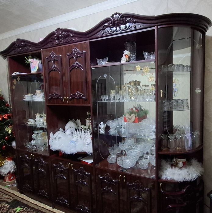 Продаётся Грка в Гостиную в хорошем состоянии