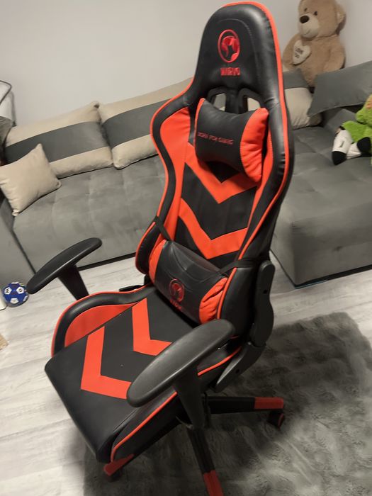 Scaun gaming ajustabil rosu