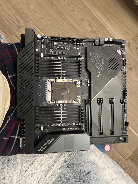 Placa de baza Asus Rog Dominus Extreme