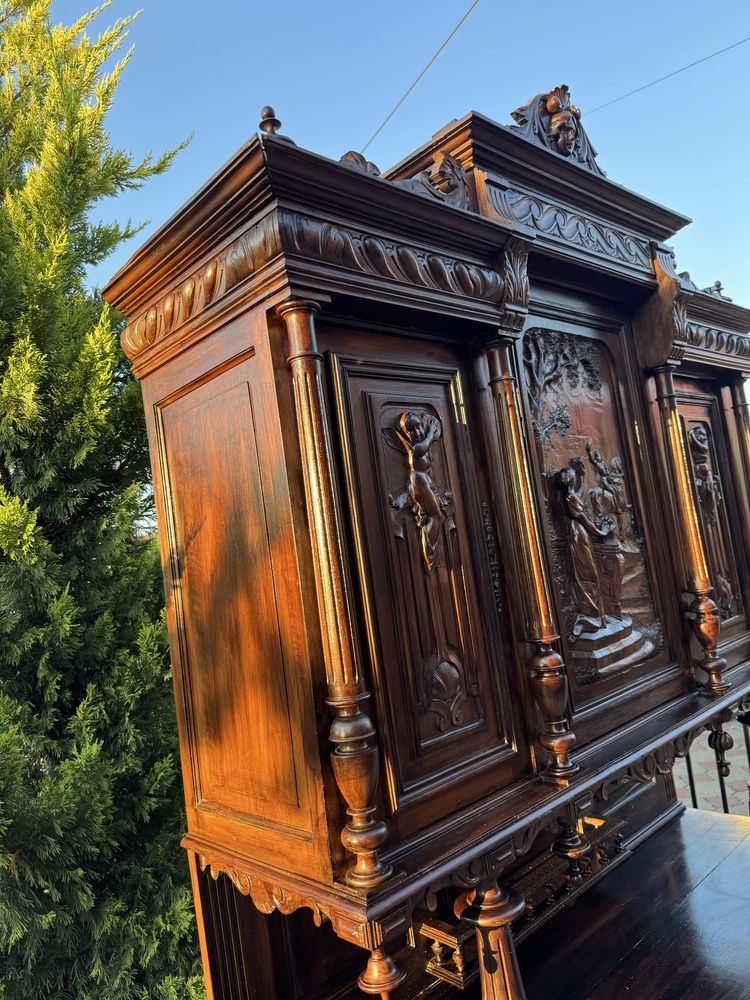 Credent vechi din lemn masiv - stil renaștere franceză