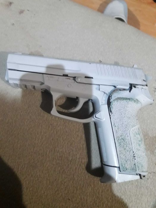 Airsoft пистолет Sig Sauer , 6mm caliber