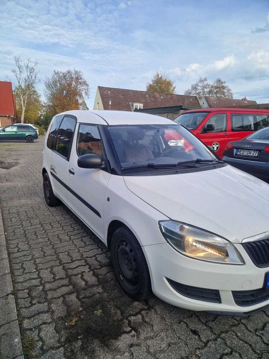 SKODA Roomster 2011 1.6TDi 90 CP E5 AC, recent adusa Germania
