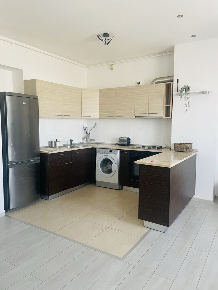 Închiriez apartament regim hotelier