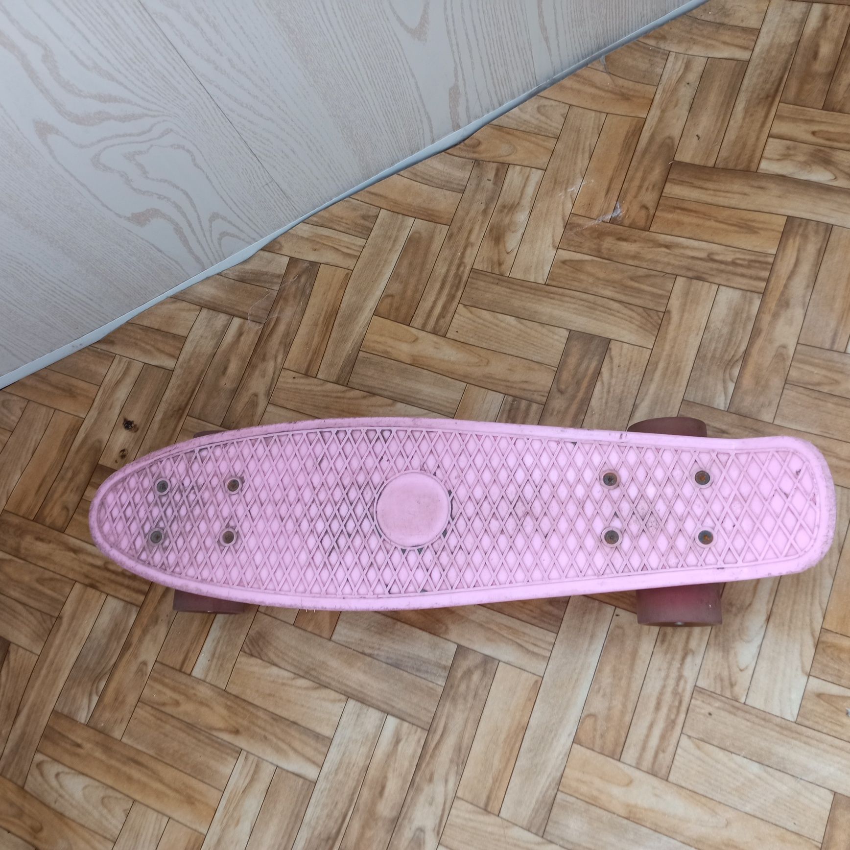 Розовый  скейтборд (пинеборд) 5000