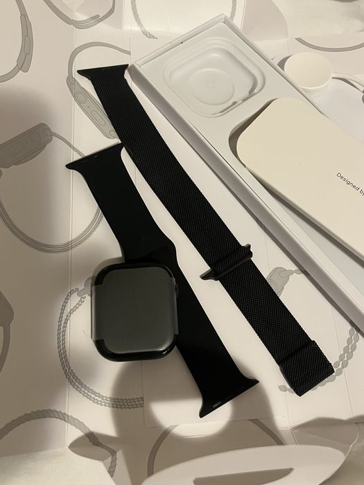 Apple watch 11 series black