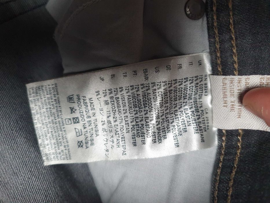 Blugi DIESEL "Tepphar" Slim-Carrot - Marime W30 L32 (Talie 85 cm)