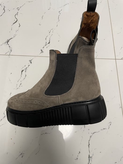 Vând ghete damă din pile întoarsă noi  mărimea 37