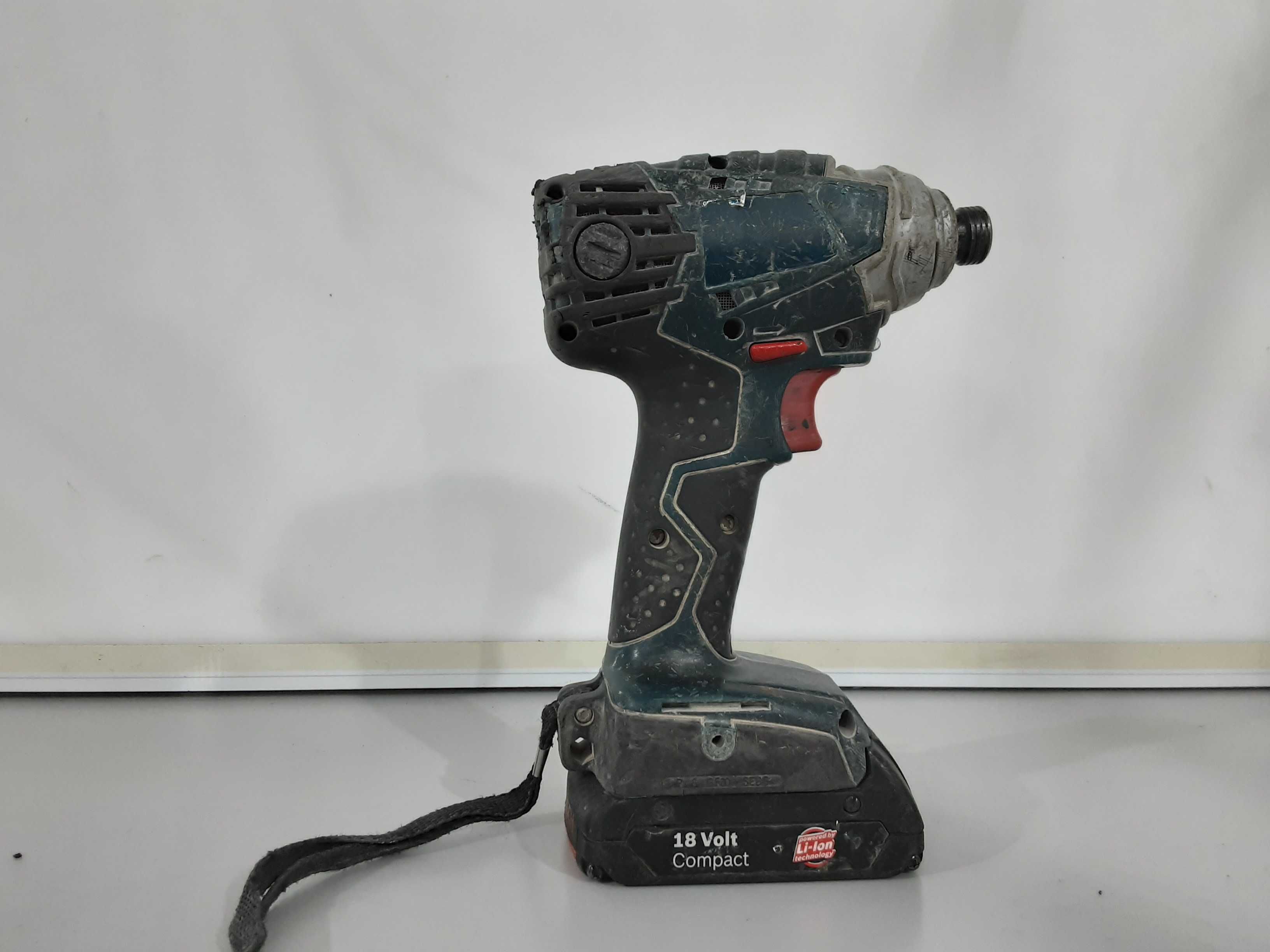 Винтоверт и импактор - Bosch 18 V li ion