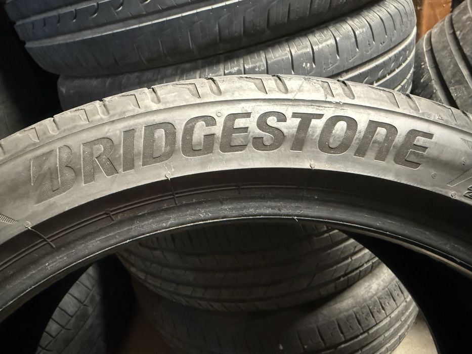 Bridgestone 255/40/20