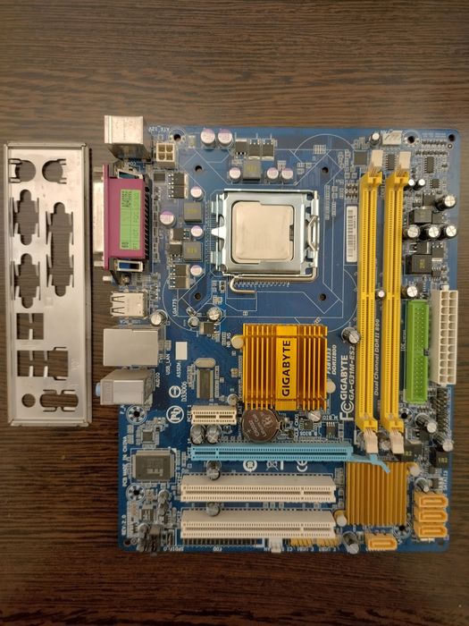 Placa de baza Gigabyte G31M ES2L + Core2Duo E6600 socket 775, testata