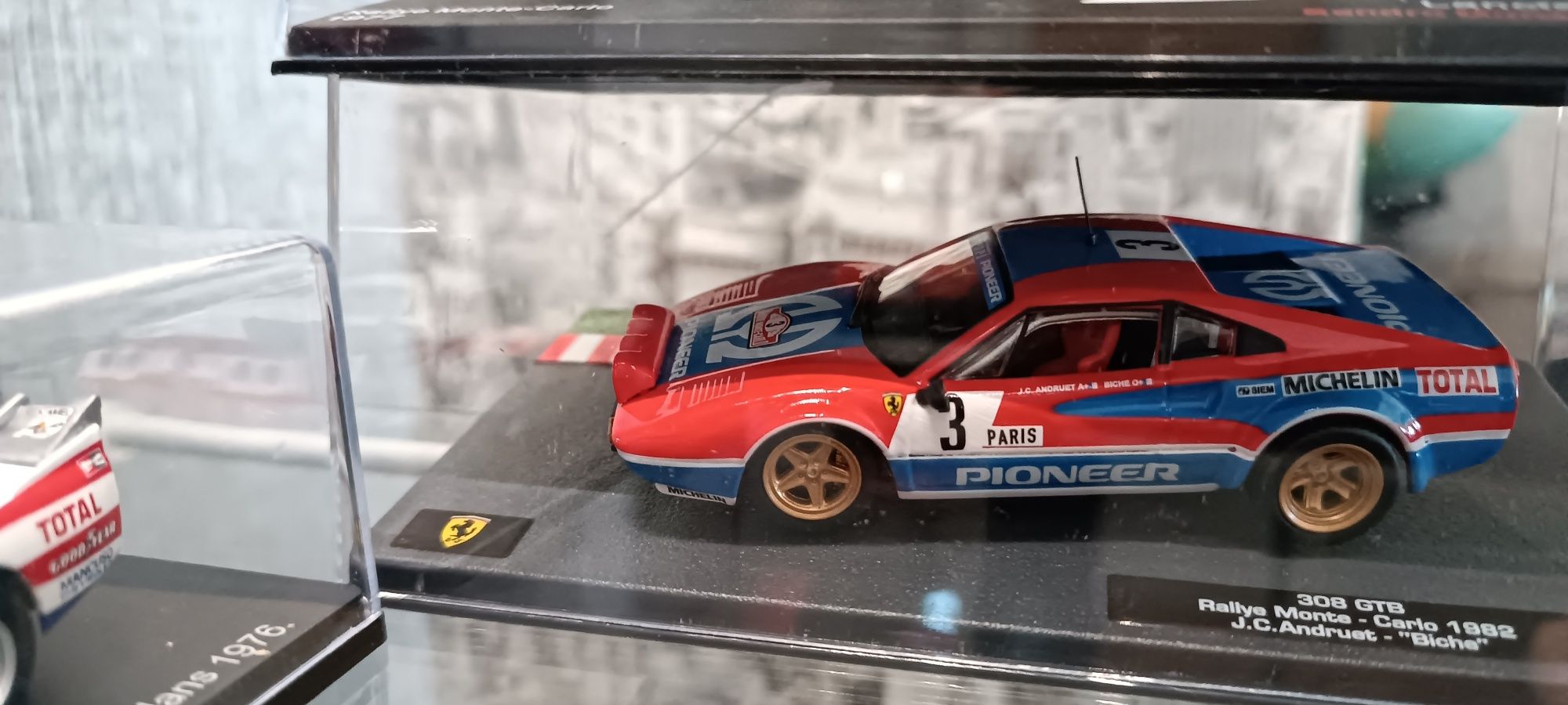 Модели в мащаб 1:43