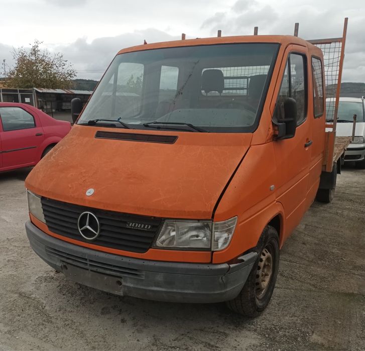 DEZMEMBREZ Mercedes Sprinter 1999, motor 2.2 diesel