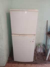 Продам двухкамерный холодильник Бирюса рабочи доставка бесплатно