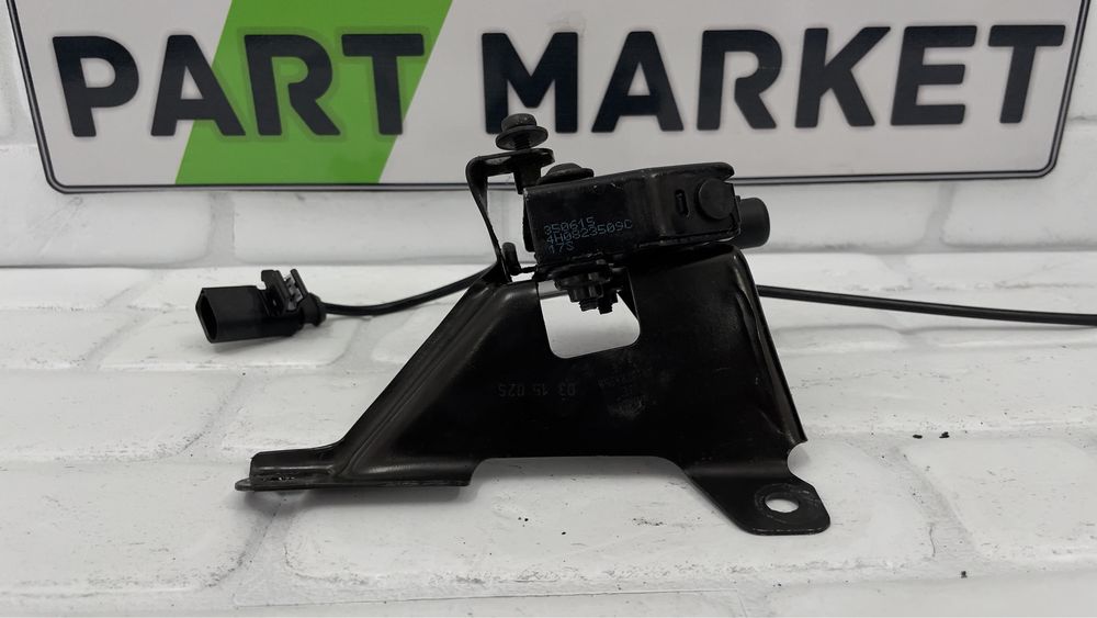 Заключващ механизъм преден капак AUDI A8 S8 D4 4H0823509C