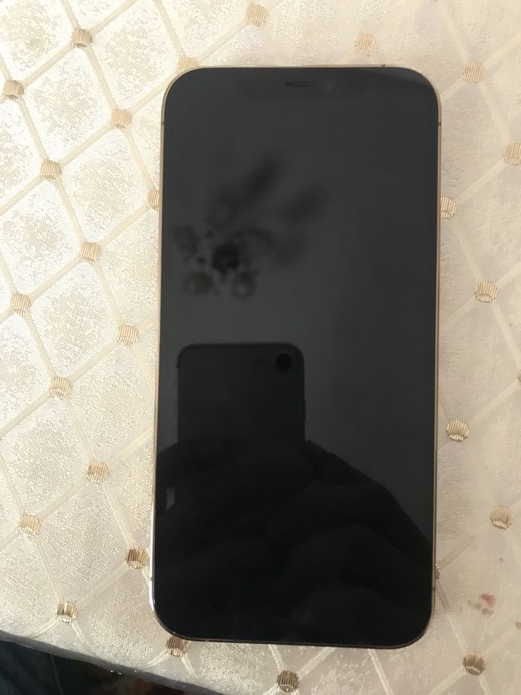 iPhone 12 pro холати зур