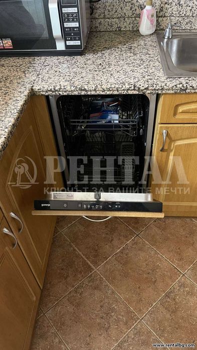 Дава се под наем Тристаен апартамент в Пловдив, Център - 115 кв.м за 600 € - Снимка #5