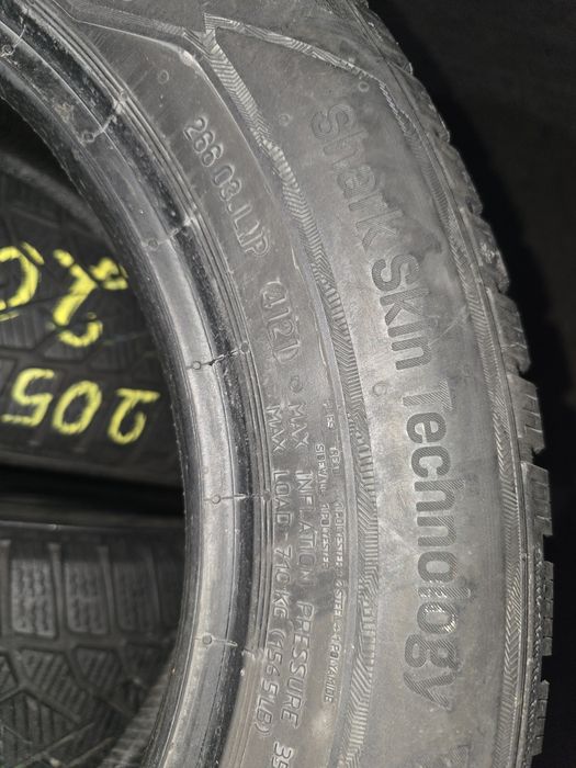 Anvelope 205 60 16 Uniroyal iarna