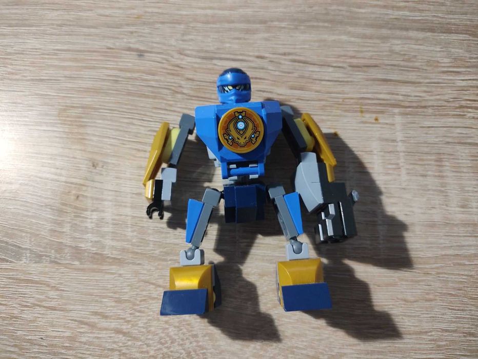 Оригинални Lego човечета