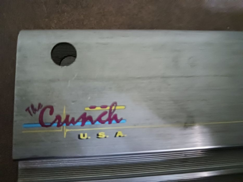 Продавам аудио усилвател за кола