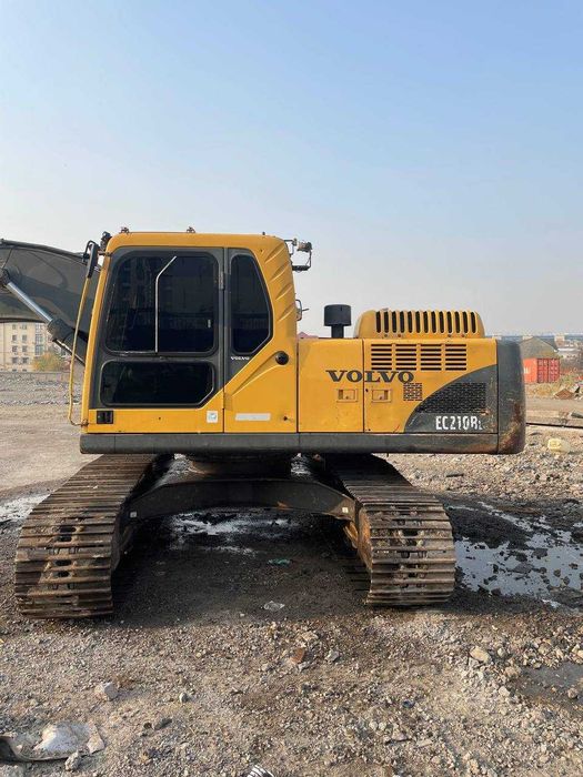 Продаётся гусеничный экскаватор марки "VOLVO"