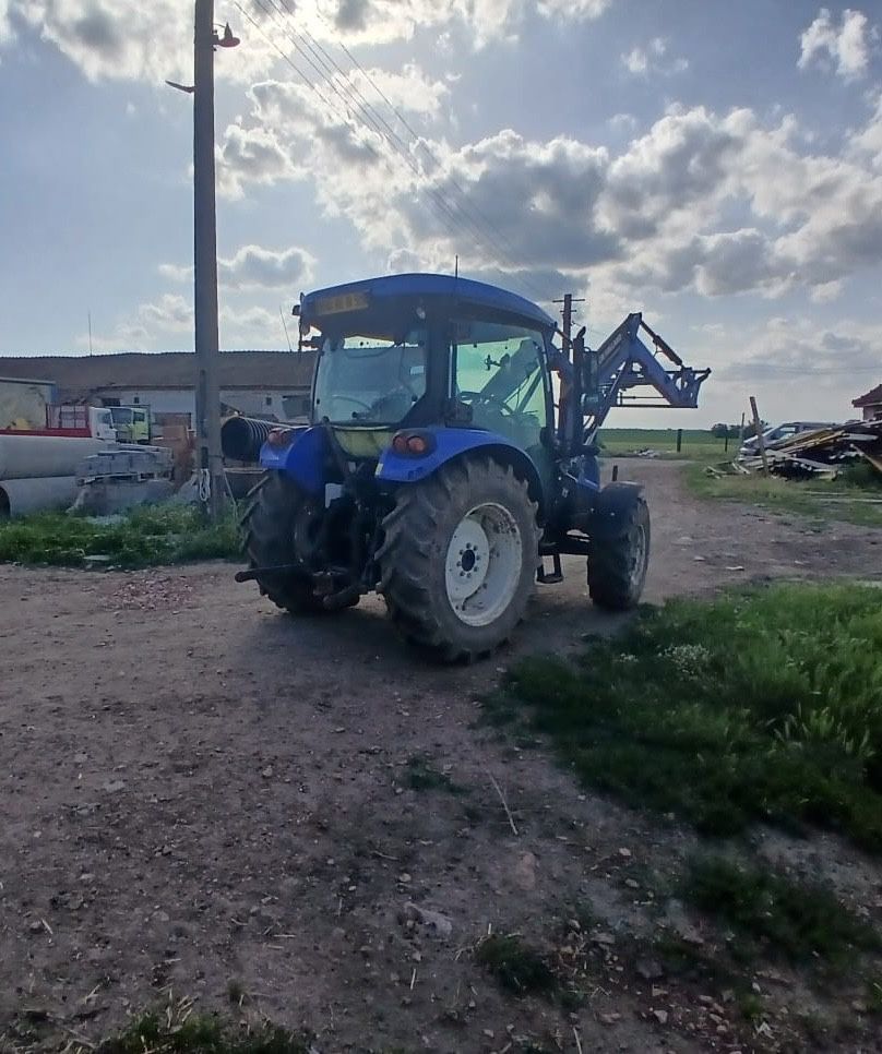 New Holland T4 75S