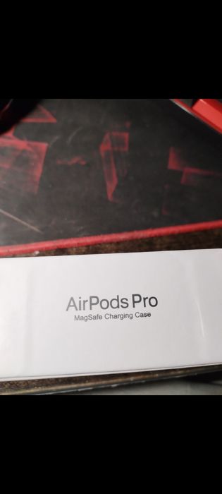 vand căști airpods