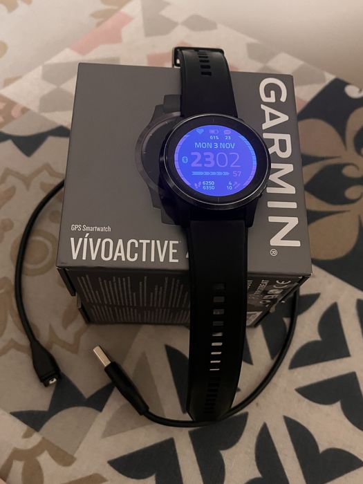 Ceas Garmin Vivoactive 4