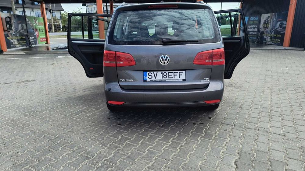 Volkswagen Touran 1,6tdi Blue montion