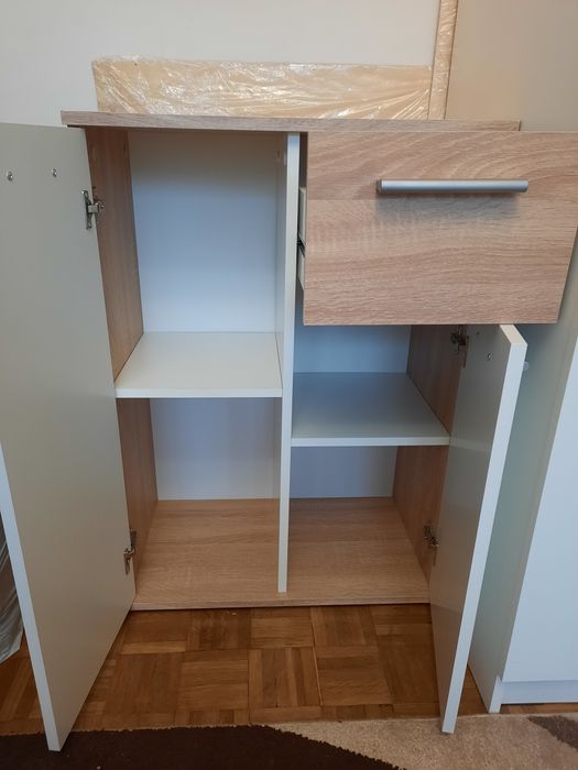 Comoda stejar sonoma cu alb