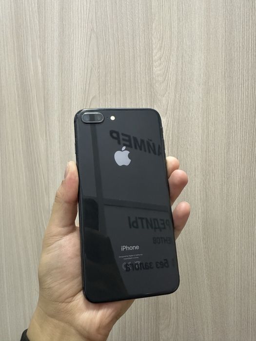 Продам Айфон 8 плюс