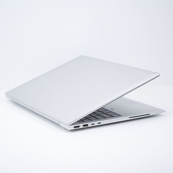 Laptop HP Elitebook 860 G11 - BSGmag