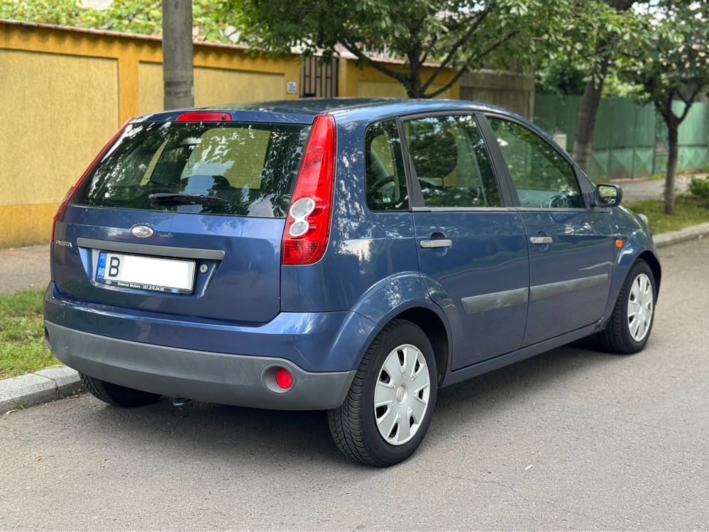 Ford Fiesta 1.2 Benzină An 2007 100.000 km