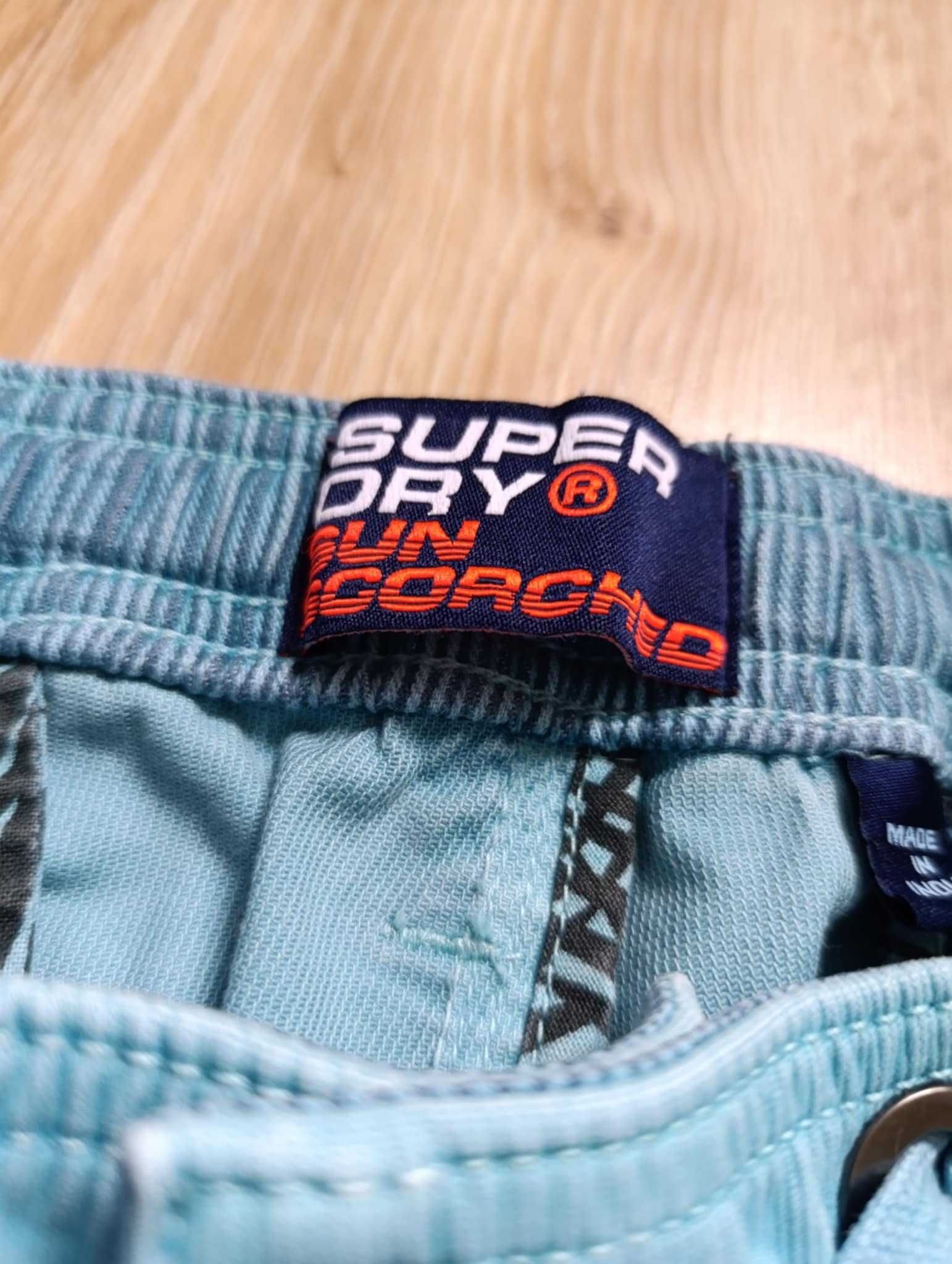 100% Оригинални страхотни мъжки къси панталони SUPERDRY!