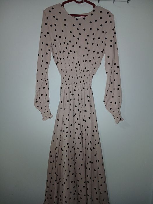 Ayollar uchun nimcha dvoyka va uzun koylaklar