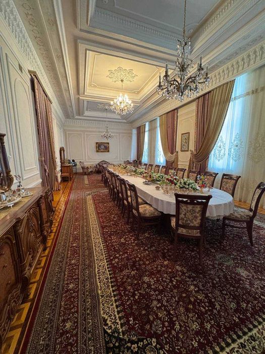 Продажа участка дома в Юнусабадском районе где чистый воздух!