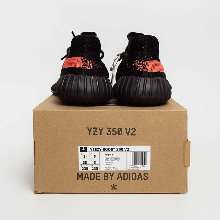 Adidas Yeezy Boost 350 V2 ‘Core Black Red’
