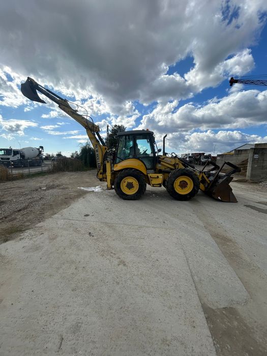 Buldoexcavator new holland B 115 B