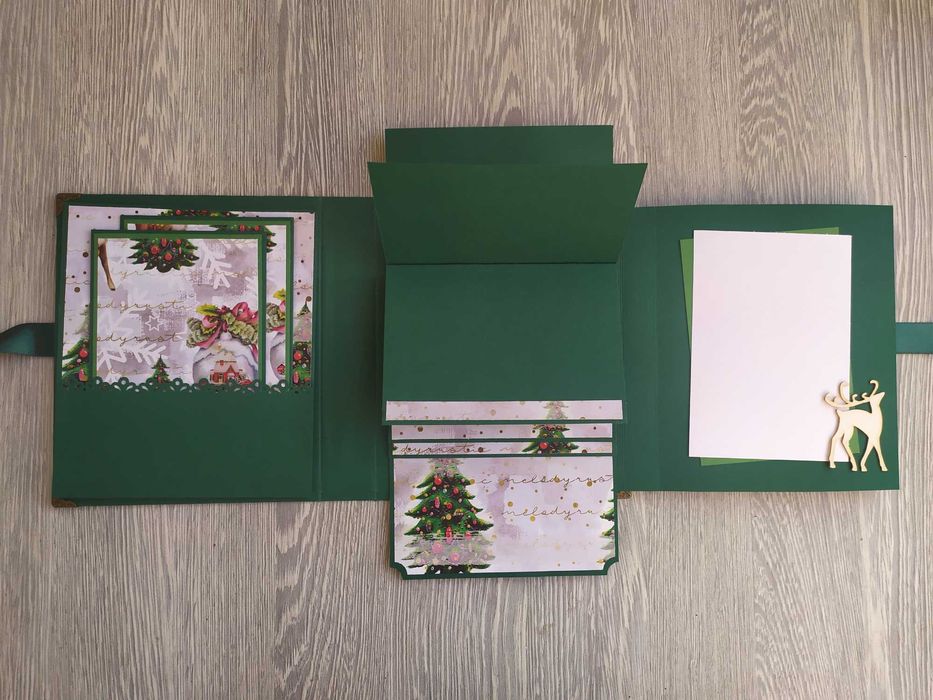 Мини коледен, скрапбук албум "Коледно еленче", ръчна изработка /47.3
