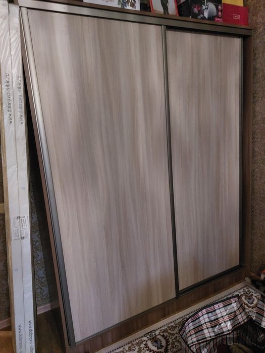 Продам шкаф купе срочно