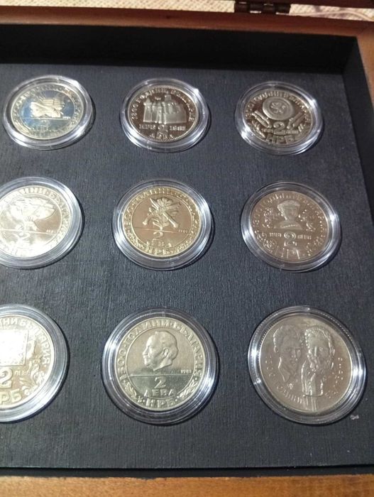 Кутия с лот 15 броя монети 1300 години България