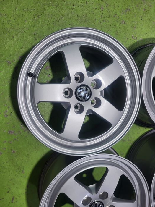 16 5x112 Vw Passat Touran Caddy Golf Skoda Seat 5х112