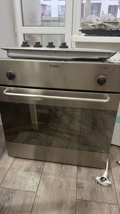 Продам газоаую поиту с духовкой !!!