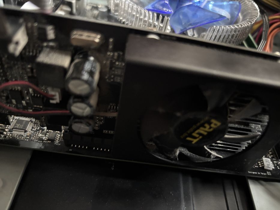 продается видеокарта Palit GT520 2gb