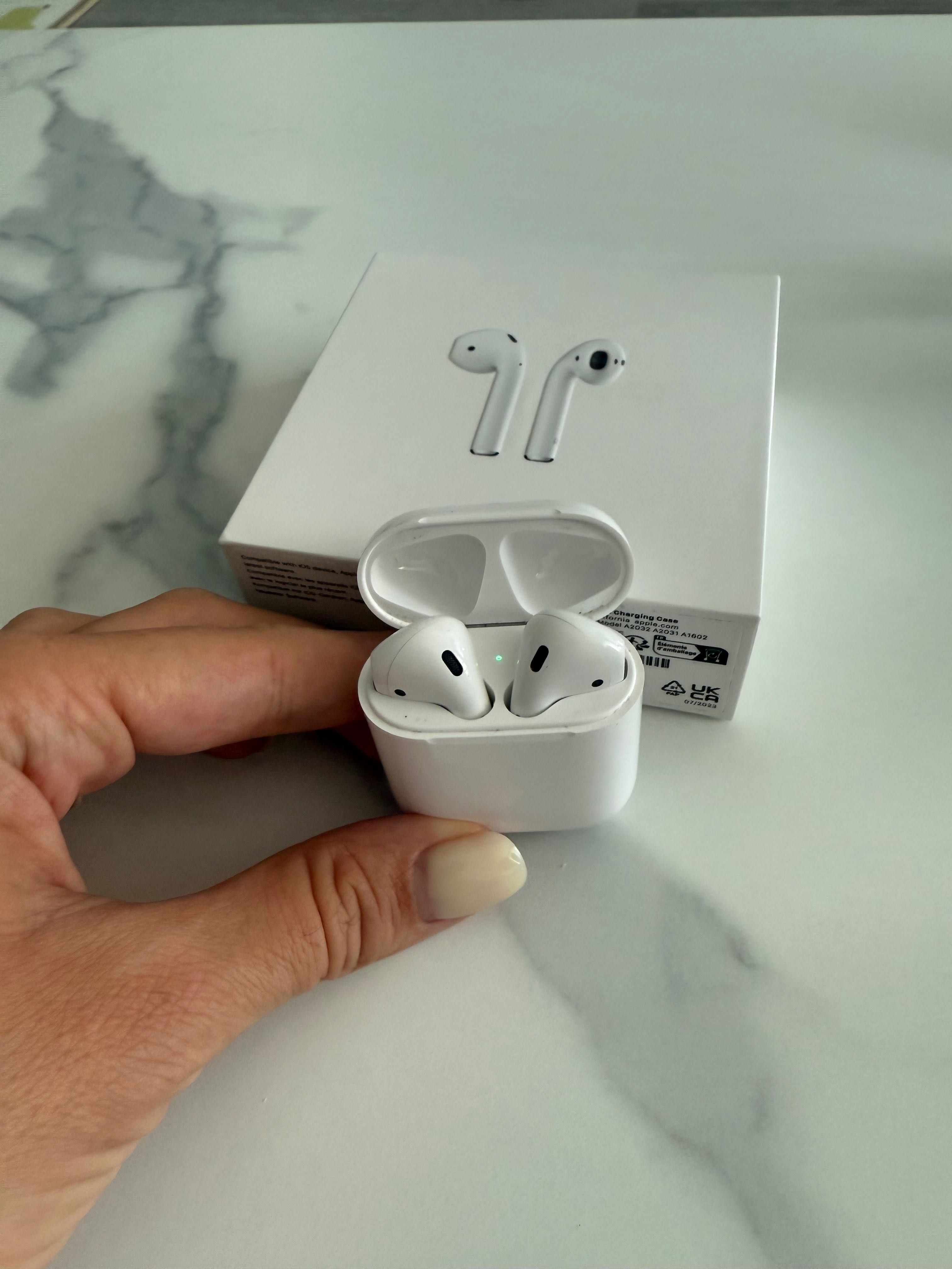 Безжични СлушалкиAir pods 2