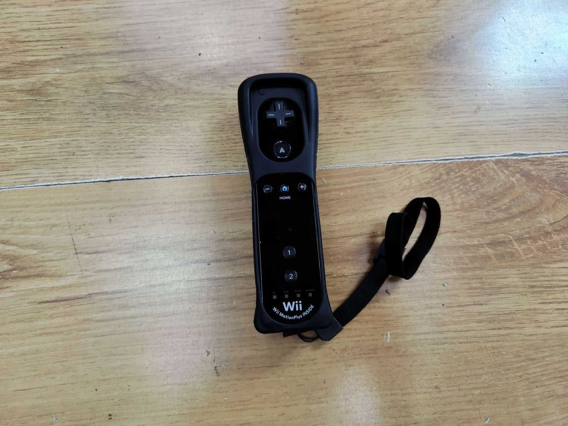 Remote + nunchuck wii motion plus inside