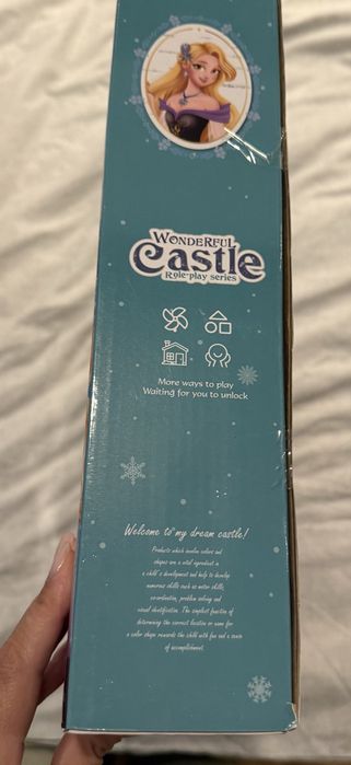 Castel si Papusi Frozen Wonderful Castle