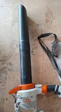 Aspirator Stihl de frunze sau iarba electrica cu tocator