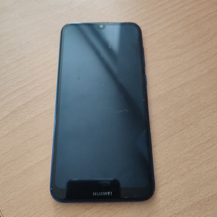 Huawei Y7 2019 син цвят
