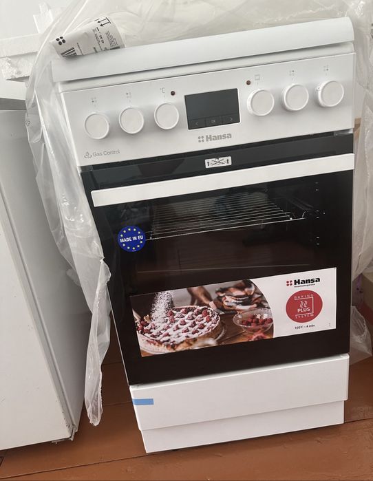 Продам газовую плиту Hansa