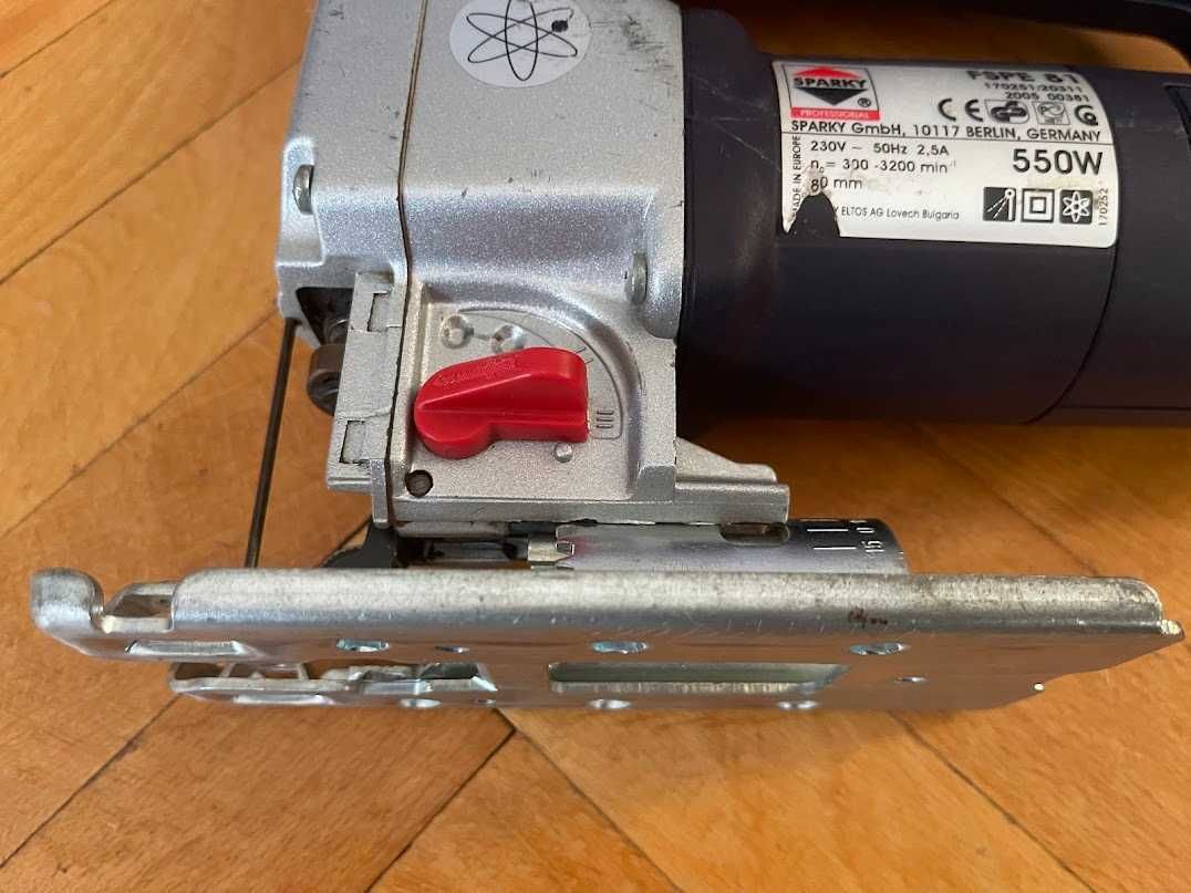 Sparky FSPE 81 550W Прободен трион Зеге с регулиране на оборотите.